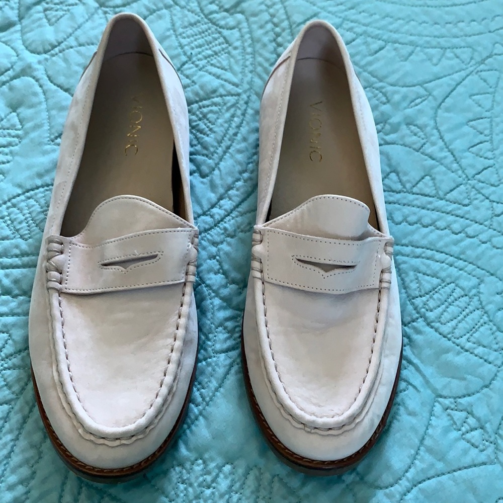 Like New Vionic Loafers